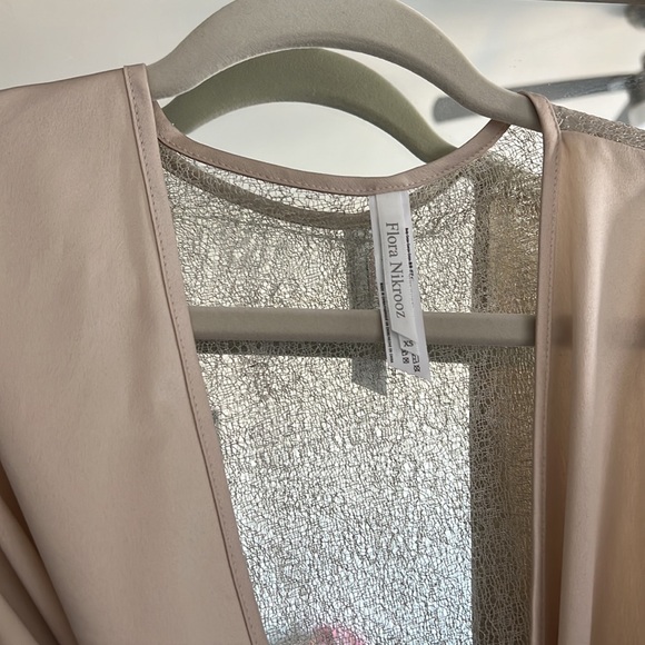 Flora Nikrooz Robe 💝 - Picture 2 of 3